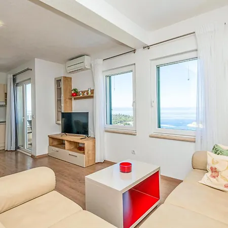 Gorgeous Home In Makarska * Makarska