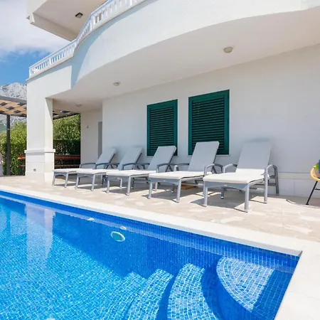 בית נופש Amazing In מאקרסקה