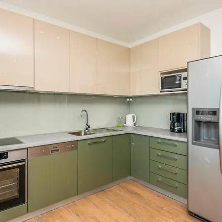 Amazing In בית נופש מאקרסקה