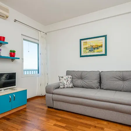 Vikendica Amazing Home In Makarska